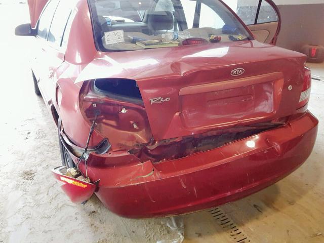 KNADC125056375900 - 2005 KIA RIO RED photo 9