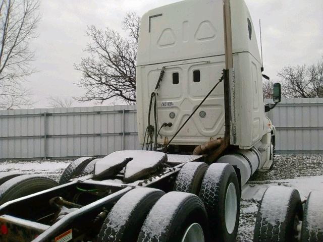 3AKJGLDR5DSFG7654 - 2013 FREIGHTLINER CASCADIA 1 WHITE photo 4