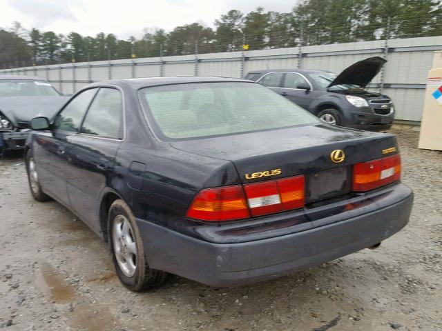 JT8BF22G3V0072104 - 1997 LEXUS ES 300 BLACK photo 3