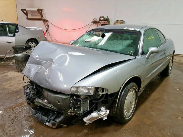 1G4GD22K4S4740106 - 1995 BUICK RIVIERA SILVER photo 2