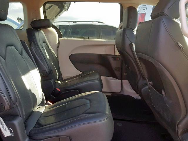 2C4RC1BGXJR144175 - 2018 CHRYSLER PACIFICA T BROWN photo 6