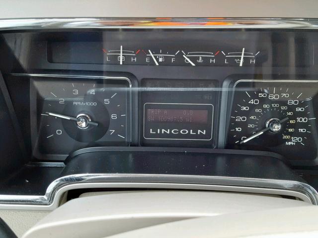 5LMJJ2H55AEJ01884 - 2010 LINCOLN NAVIGATOR 白色 照片 8
