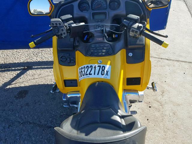 1HFSC47443A200433 - 2003 HONDA GL1800 A YELLOW photo 5