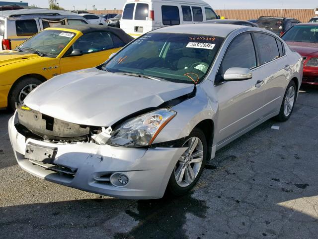 1N4BL2AP5CN464938 - 2012 NISSAN ALTIMA SR SILVER photo 2