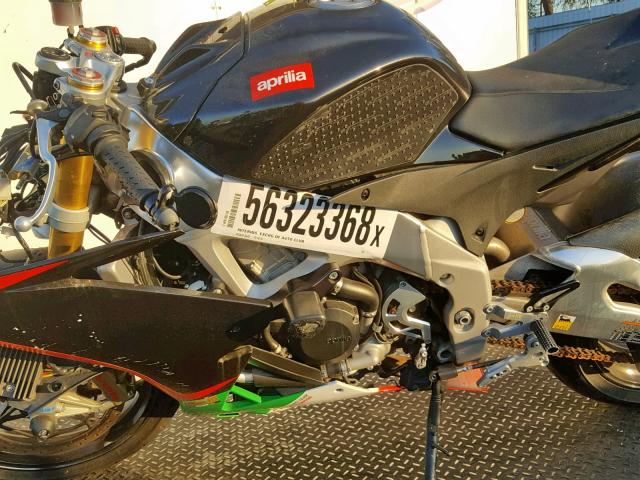 ZD4RKU013CS000105 - 2012 APRILIA RSV4 R BLACK photo 7