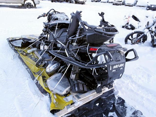 2BPSCHGD5GV000090 - 2016 SKI DOO SUMMIT SP BLACK photo 3