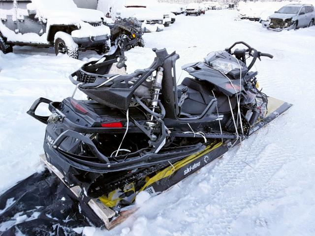 2BPSCHGD5GV000090 - 2016 SKI DOO SUMMIT SP BLACK photo 4