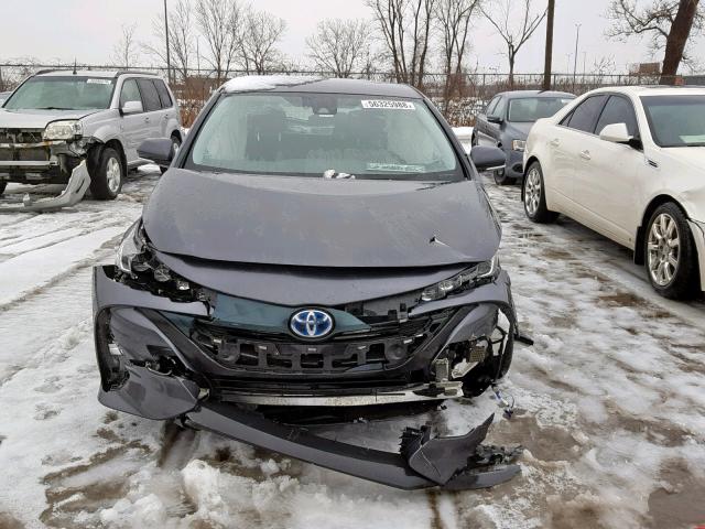 JTDKARFP1H3067828 - 2017 TOYOTA PRIUS PRIM 石墨色 照片 9