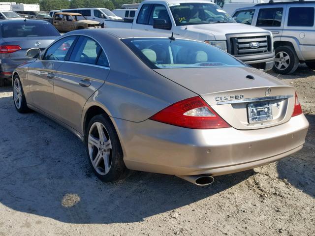 WDDDJ75X16A053585 - 2006 MERCEDES-BENZ CLS 500C GOLD photo 3