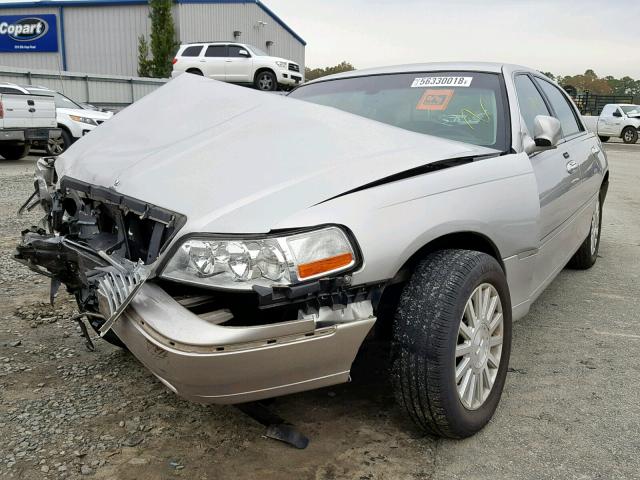 1LNHM81W73Y690680 - 2003 LINCOLN TOWN CAR E SILVER photo 2