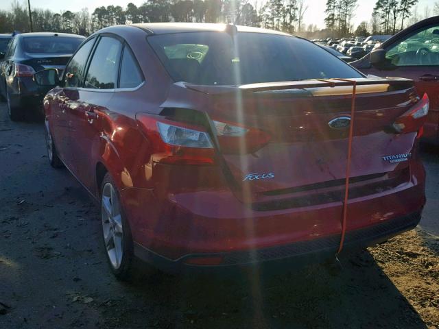 1FAHP3J29CL366628 - 2012 FORD FOCUS TITA RED photo 3