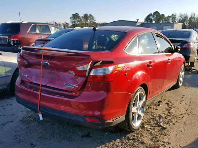 1FAHP3J29CL366628 - 2012 FORD FOCUS TITA RED photo 4