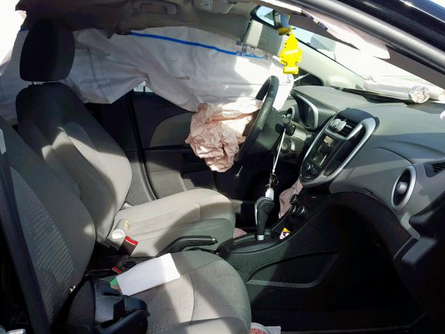 1G1JB5SH1J4115885 - 2018 CHEVROLET SONIC LS 黑色 照片 5