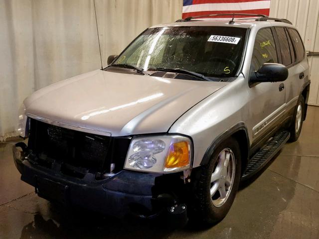 1GKDT13S052278361 - 2005 GMC ENVOY SILVER photo 2