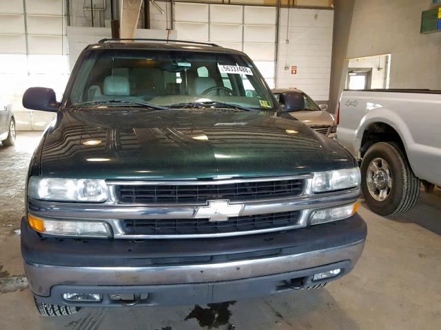 3GNFK16Z03G335928 - 2003 CHEVROLET SUBURBAN GREEN photo 9