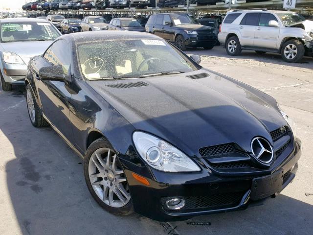 WDBWK54FX9F190379 - 2009 MERCEDES-BENZ SLK 300 BLACK photo 1