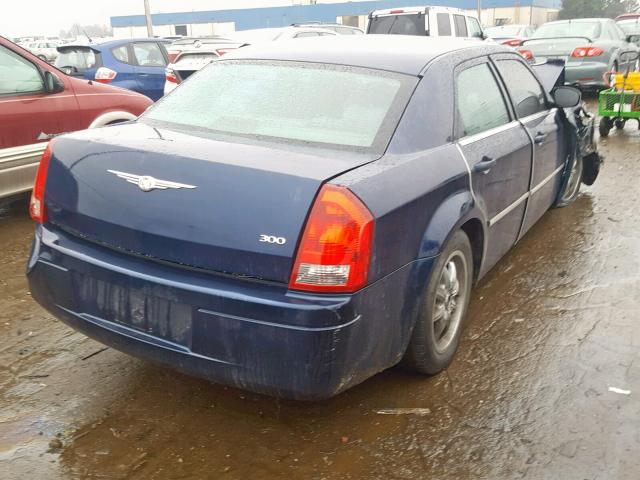 2C3JA43R05H133125 - 2005 CHRYSLER 300 BLUE photo 4