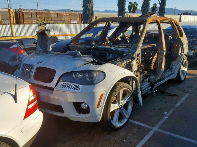 5UXZV8C54BLL67854 - 2011 BMW X5 XDRIVE5 WHITE photo 2
