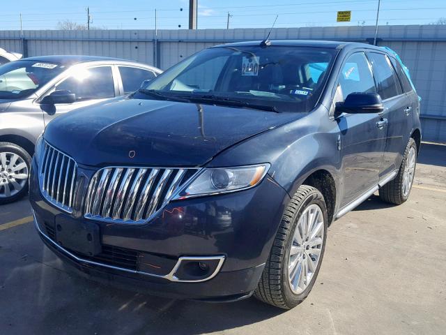 2LMDJ6JK5DBL17309 - 2013 LINCOLN MKX BLACK photo 2