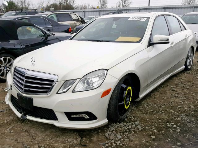 WDDHF7CB3BA277624 - 2011 MERCEDES-BENZ E 550 WHITE photo 2