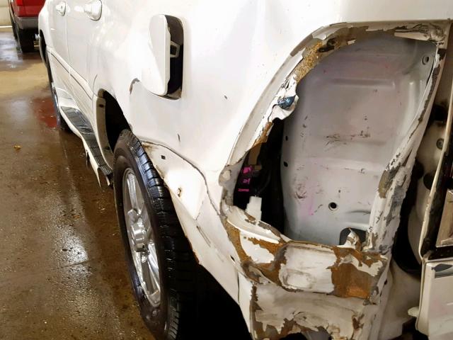 JTJHT00WX64003551 - 2006 LEXUS LX 470 WHITE photo 9