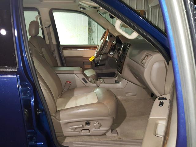 1FMZU74K84UA87298 - 2004 FORD EXPLORER E BLUE photo 5