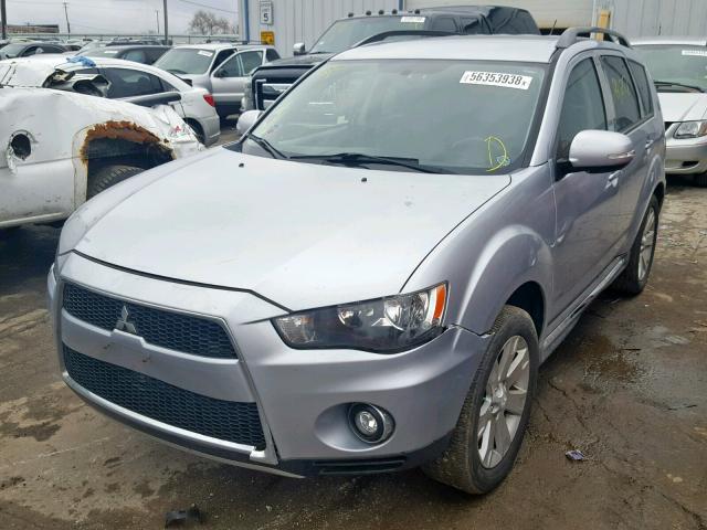 JA4JT3AW0BU023204 - 2011 MITSUBISHI OUTLANDER SILVER photo 2