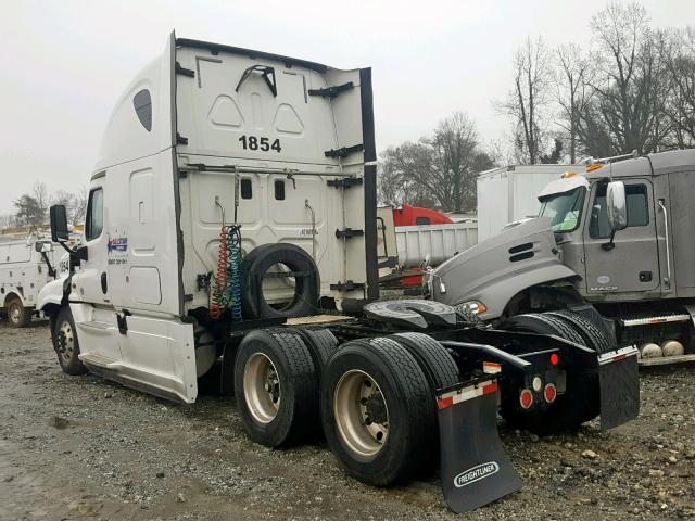 3AKJGLD5XGSGP1241 - 2016 FREIGHTLINER CASCADIA 1 WHITE photo 3