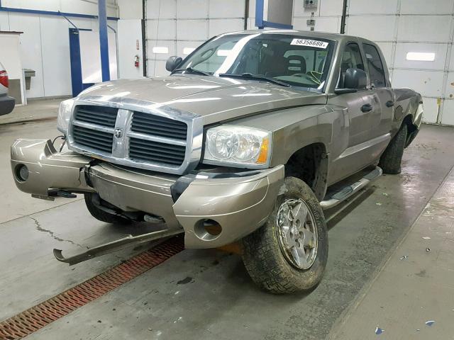 1D7HW48J16S655258 - 2006 DODGE DAKOTA QUA BROWN photo 2