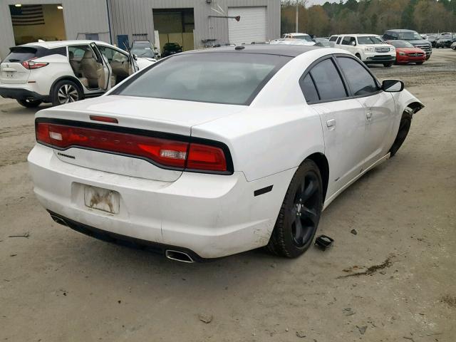 2C3CDXHG1CH290622 - 2012 DODGE CHARGER SX WHITE photo 4