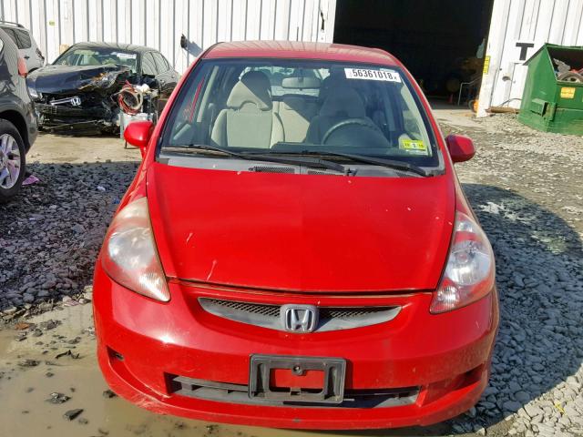 JHMGD38407S052527 - 2007 HONDA FIT RED photo 9