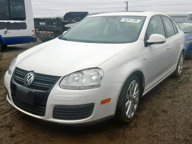 3VWRJ7AJ4AM043899 - 2010 VOLKSWAGEN JETTA WOLF WHITE photo 2