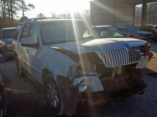 5LMFU27585LJ17223 - 2005 LINCOLN NAVIGATOR 白色 照片 1
