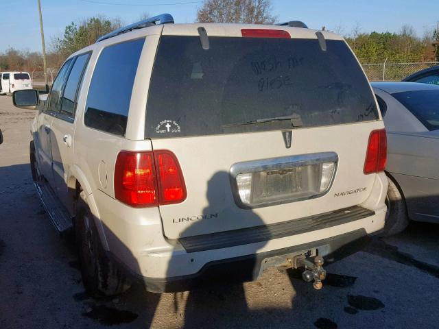 5LMFU27585LJ17223 - 2005 LINCOLN NAVIGATOR 白色 照片 3