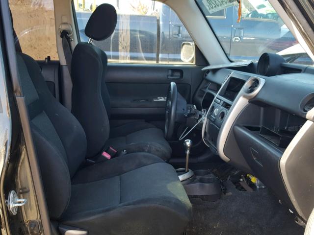 JTLKT324264096138 - 2006 TOYOTA SCION XB 黑色 照片 5