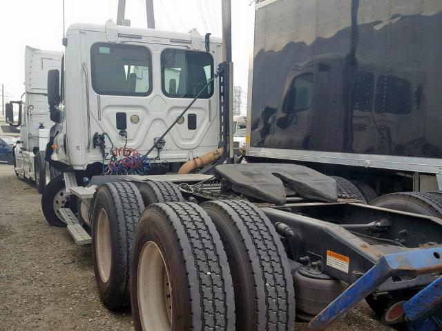 1FUJGBDV1CSBH8159 - 2012 FREIGHTLINER CASCADIA 1 WHITE photo 3