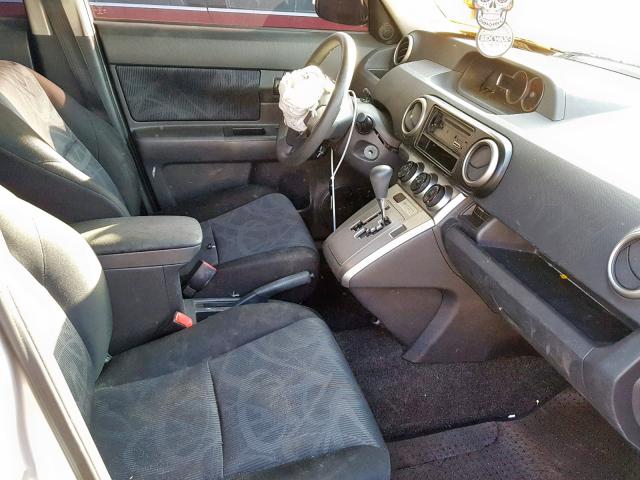 JTLZE4FE4B1136295 - 2011 TOYOTA SCION XB SILVER photo 5