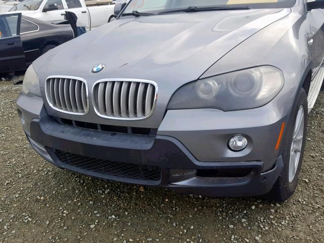 5UXFE8C57AL311893 - 2010 BMW X5 XDRIVE4 GRAY photo 9