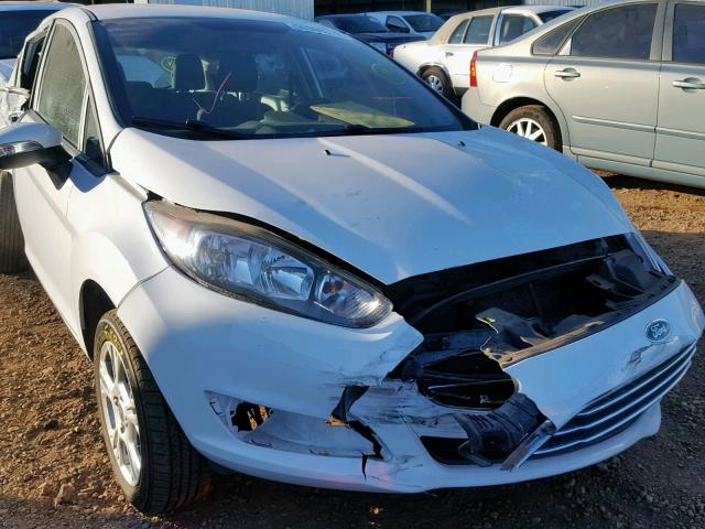 3FADP4EJ2GM112138 - 2016 FORD FIESTA SE WHITE photo 1