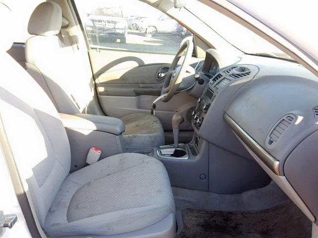 1G1ZS58F38F105897 - 2008 CHEVROLET MALIBU LS WHITE photo 5