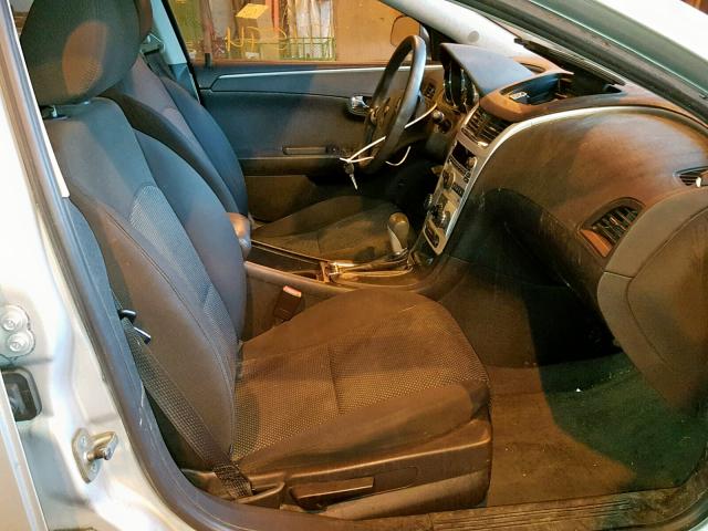 1G1ZC5EB8AF193916 - 2010 CHEVROLET MALIBU 1LT SILVER photo 5