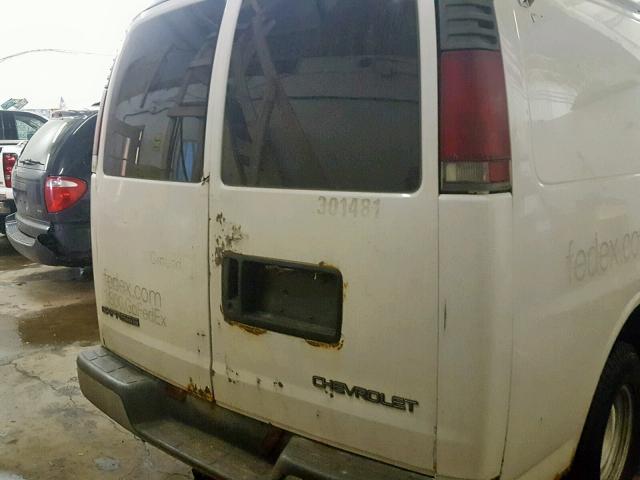 1GCFG15W521236343 - 2002 CHEVROLET EXPRESS G1 WHITE photo 9