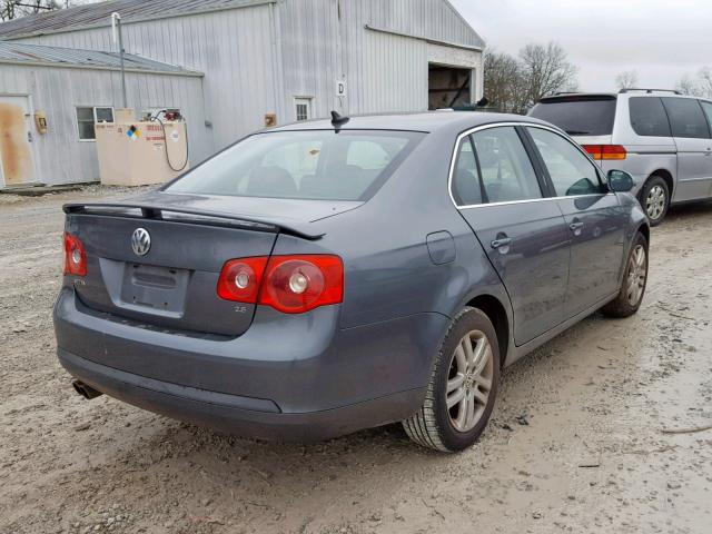 3VWSF71K07M010113 - 2007 VOLKSWAGEN JETTA 2.5 GRAY photo 4