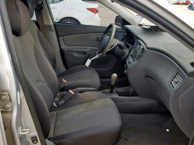 KNADE223296575732 - 2009 KIA RIO BASE SILVER photo 5