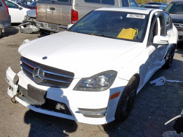 WDDGF4HB1EG237028 - 2014 MERCEDES-BENZ C 250 WHITE photo 2