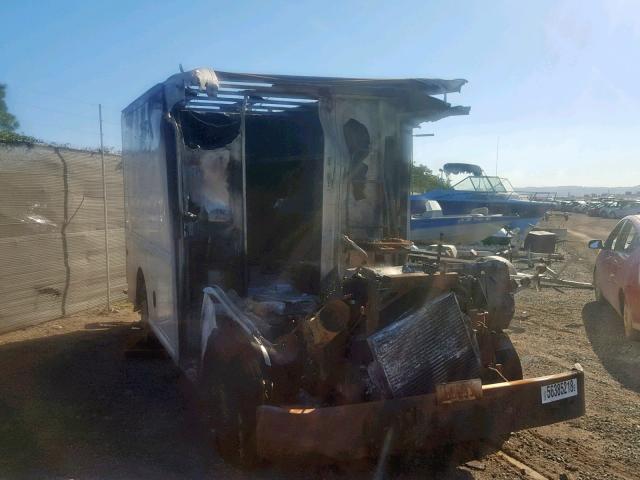 4UZAANCP65CV68794 - 2005 FREIGHTLINER CHASSIS M WHITE photo 1