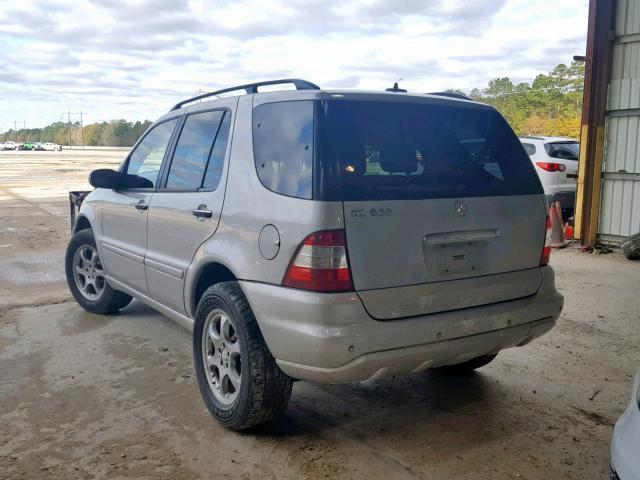 4JGAB75E62A304910 - 2002 MERCEDES-BENZ ML 500 SILVER photo 3