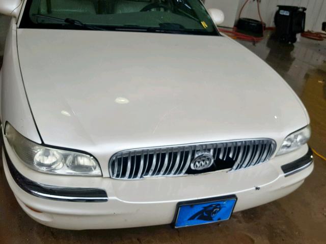 1G4CU541X24147239 - 2002 BUICK PARK AVENU WHITE photo 10