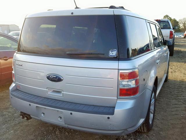 2FMGK5BC5ABA34797 - 2010 FORD FLEX SE SILVER photo 4