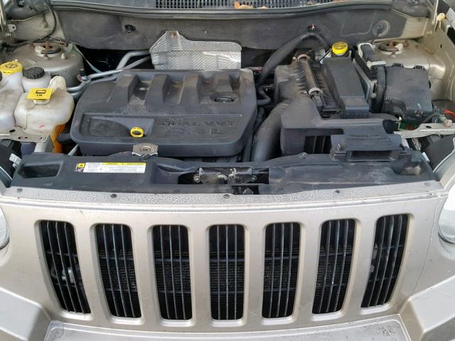 1J4FT47B89D210765 - 2009 JEEP COMPASS SP GOLD photo 7